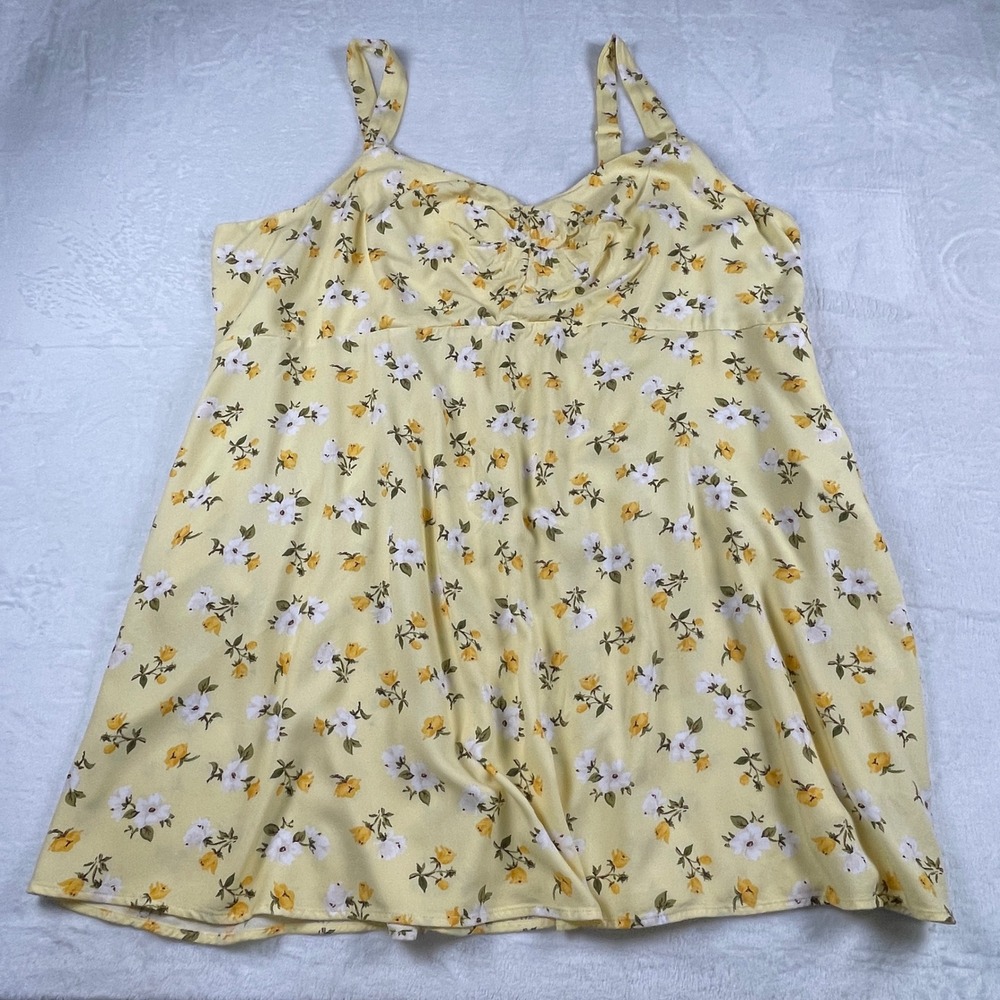 Old Navy Yellow Floral Cami Sundress Plus Size 4X Rayon Smocked Back Pockets